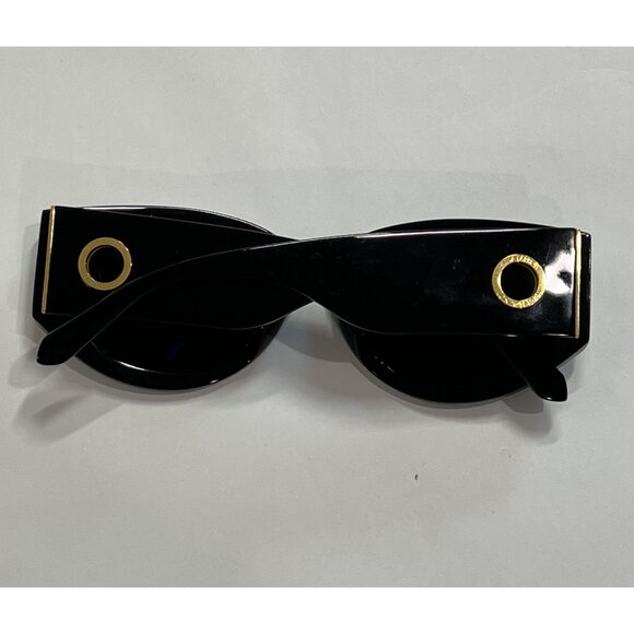 Linda Farrow Debbie Sunglasses in Black - Picture 4 of 6